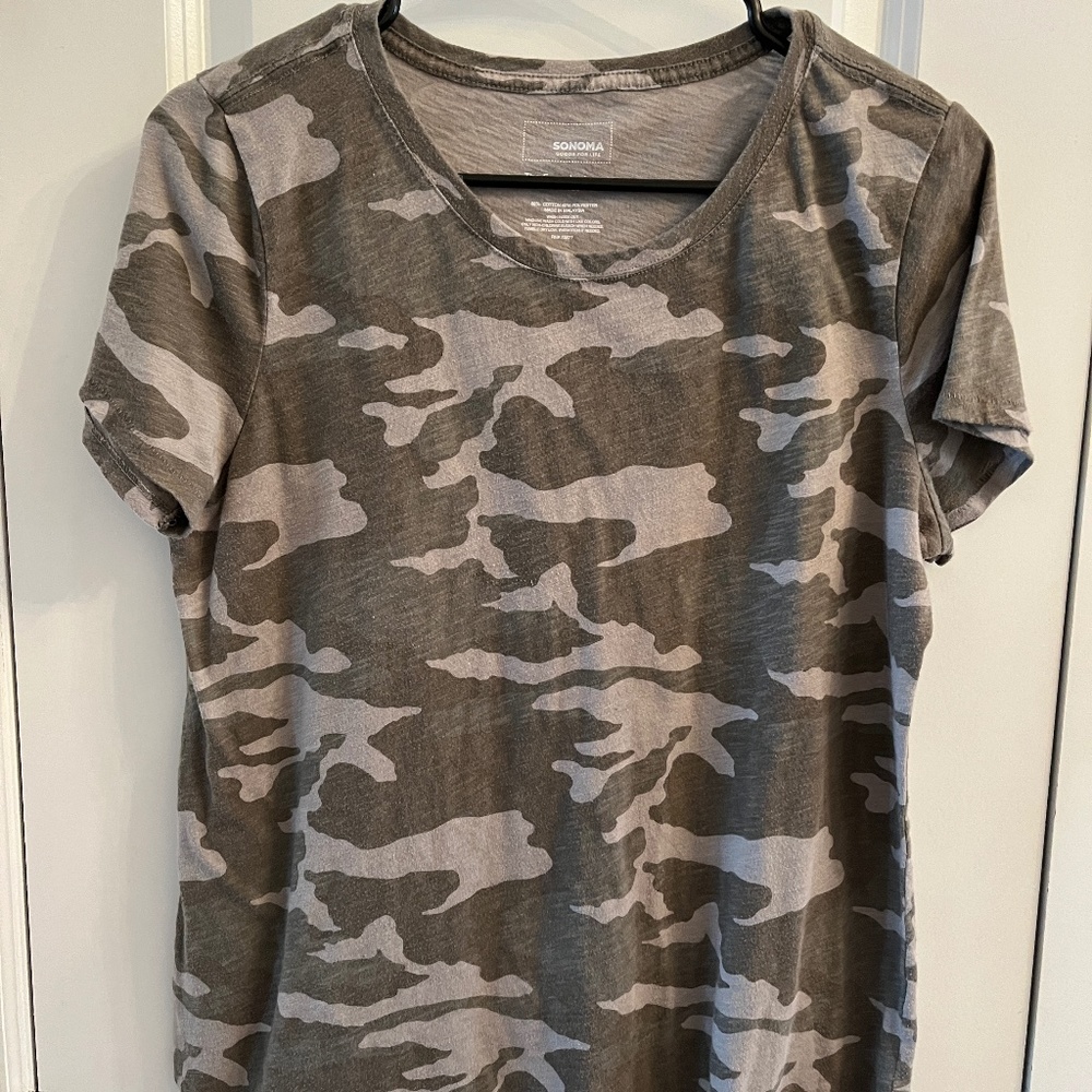 SONOMA Large Everyday Tee Camoflage Short Sleeve T-Shirt